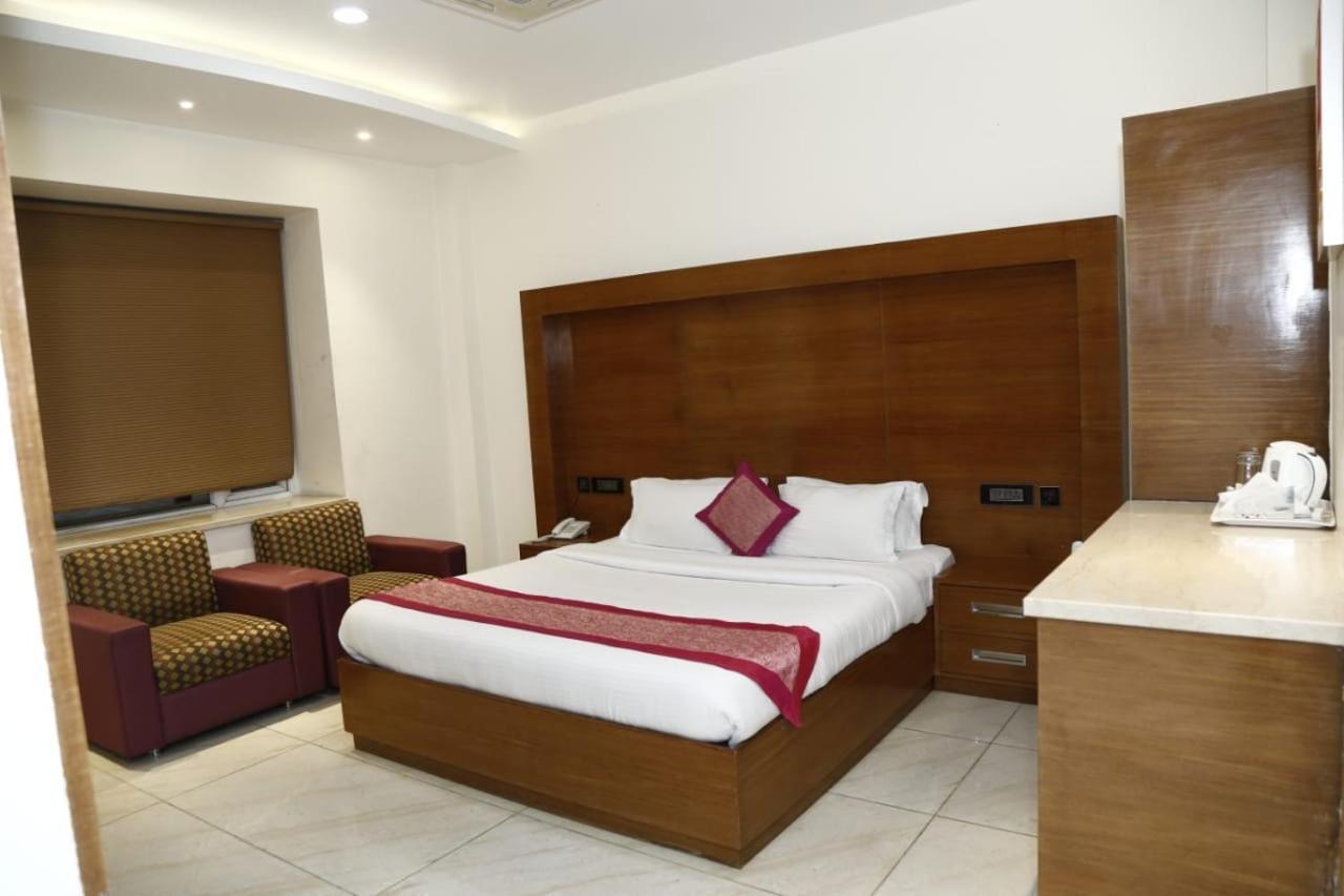 Hotel Pacific Roorkee Eksteriør billede